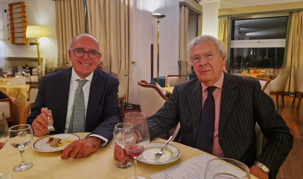 Il golf e la formula vincente delle cene a tema: "I Sapori del Piemonte" vanno in scena all'Olgiata 6 Stefano Iacobelli e Stefano Manca alla cena I sapori del Piemonte 01 jpeg