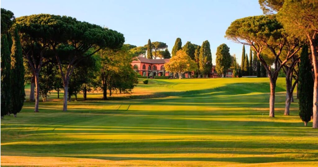 IL CIRCOLO DEL GOLF 35 1